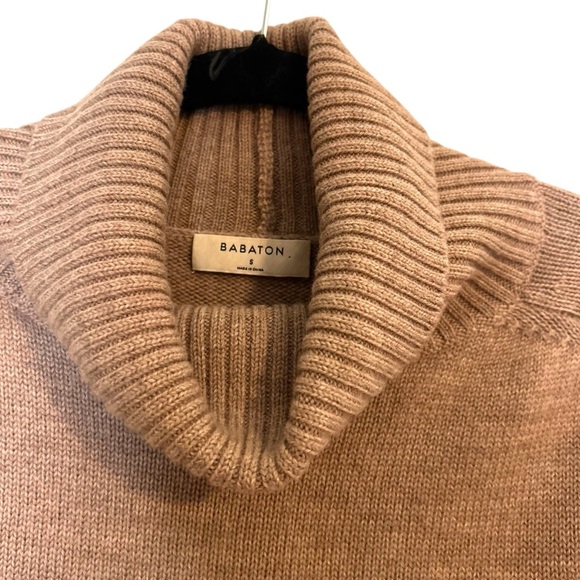 Aritzia Babaton Titus Sweater- Waist Length Merino Wool Sweater- Small - Picture 5 of 12